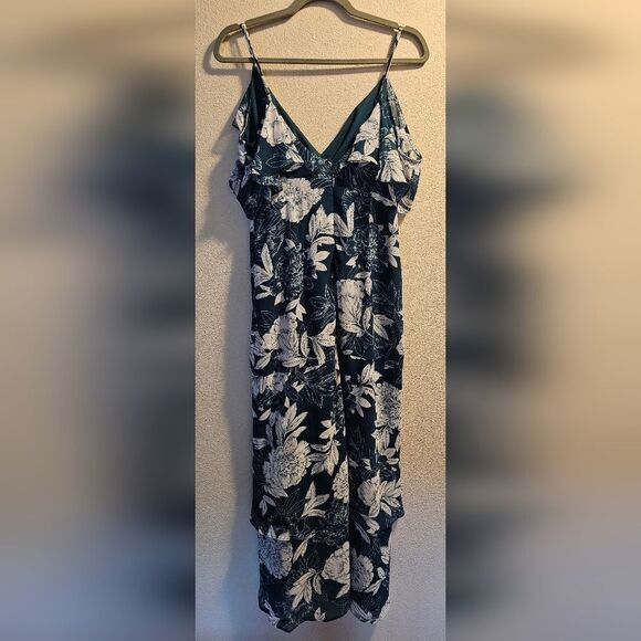 Bardot dress tiered ruffle Maxi dress with spaghetti straps, size Medium/8. New! - Picture 6 of 9